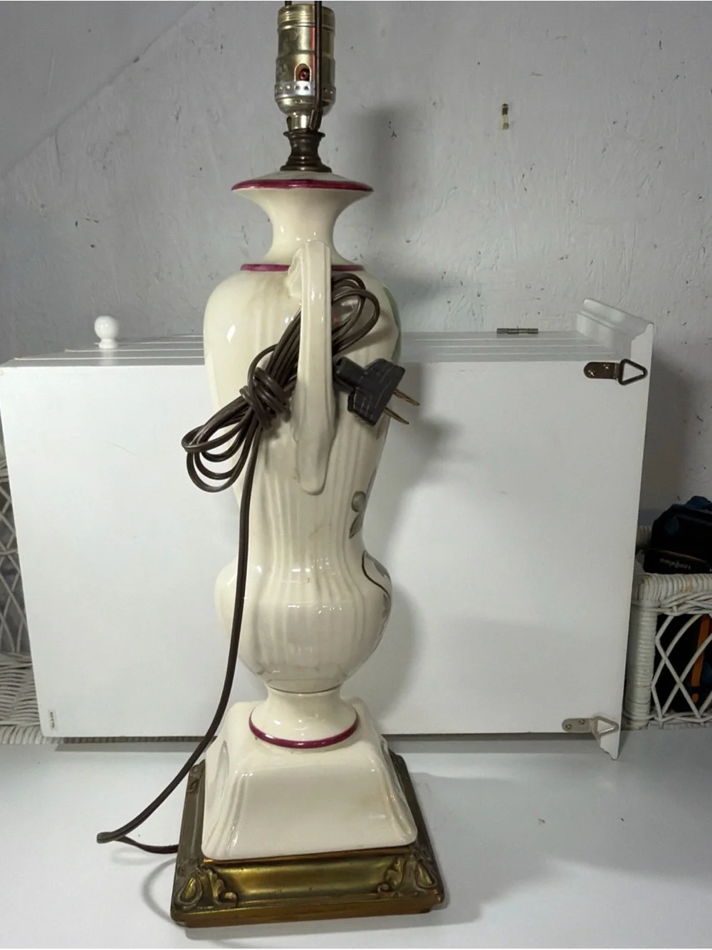 Vintage Floral Ceramic Table Lamp Urn Vase Style Hand Painted Ivy Design